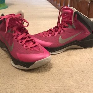 womens basketball shoes